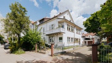 Attraktive Kapitalanlage in FR-Wiehre: Stilvolles Stadthaus mit drei Wohneinheiten, 79102 Freiburg, Mehrfamilienhaus