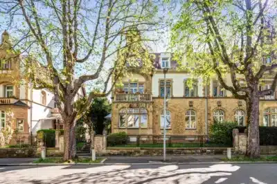 Stilvolle Dachgeschosswohnung in denkmalgeschützter Jugendstilvilla!, 79104 Freiburg, Dachgeschosswohnung