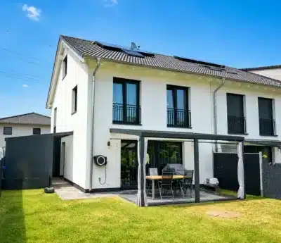 Modernes Familienleben im stilvollen Reihenendhaus, 79423 Heitersheim, Reihenendhaus