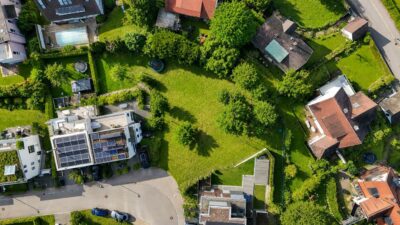 Sonniges Grundstück in exponierter Hanglage von FR-Herdern, 79104 Freiburg, Wohngrundstück