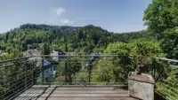 Balkon mit herrlicher Aussicht - direkt vom Wohnzimmer aus zugänglich