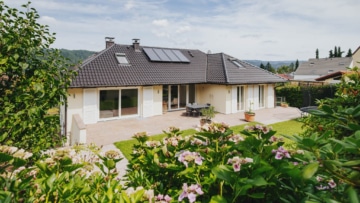 Exklusive Liegenschaft in bevorzugter Wohnlage von FR-Littenweiler, 79117 Freiburg, Einfamilienhaus