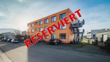 Gewerbeimmobilie mit vielseitigem Nutzungspotenzial in Kirchzarten!, 79199 Kirchzarten, Bürohaus