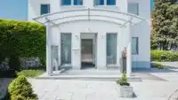 Eleganter Hauseingang