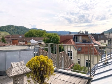 Wiehre genießen! Individuelle 5-Zimmer-Maisonette Wohnung mit Ausblick, 79102 Freiburg, Etagenwohnung