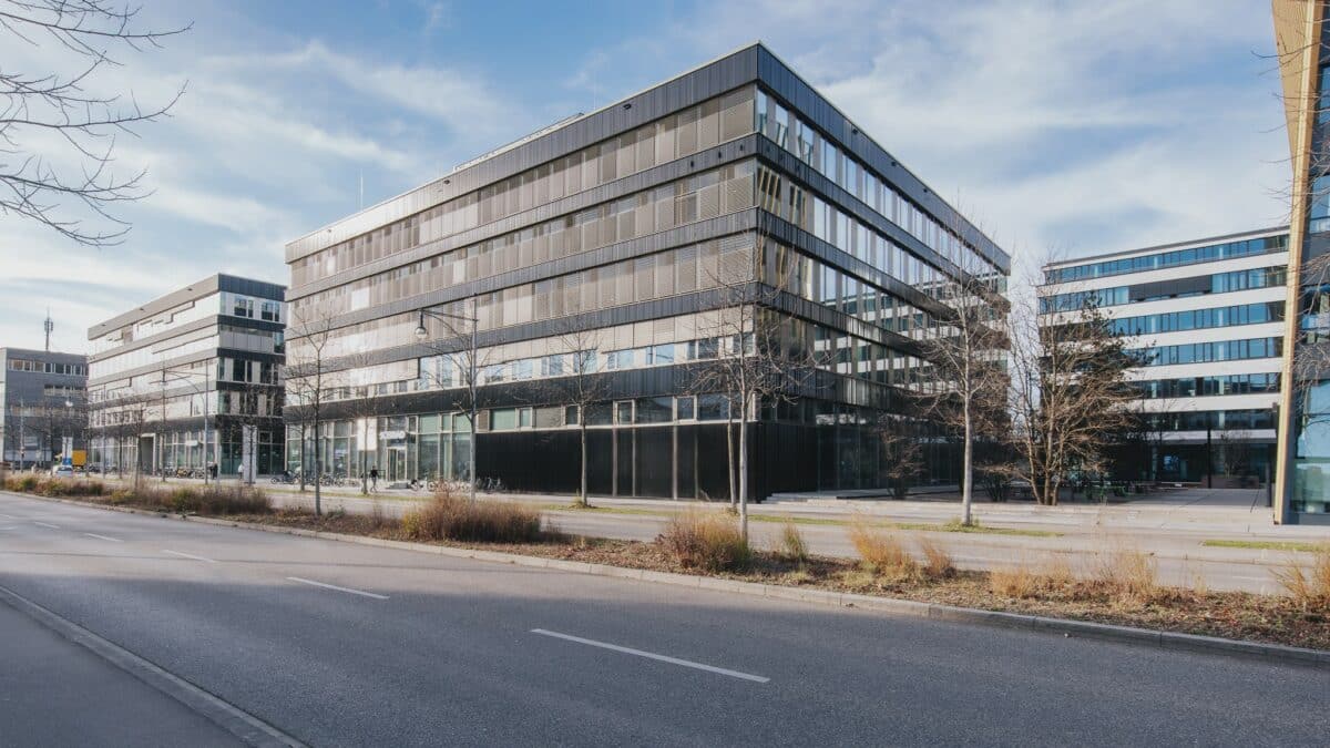 Modernes Geschäftshaus