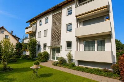 Gut geschnittene 4-Zimmer-Wohnung mit Carport in ruhiger Wohnlage von Waldkirch, 79183 Waldkirch, Etagenwohnung