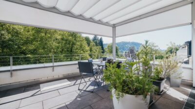 Eine Wohnung mit Charakter: Penthouse in naturnaher Lage, 79100 Freiburg, Penthousewohnung