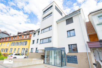Modernes Wohnen in Waldkirch-Kollnau! Großzügige 4-Zimmer-Eigentumswohnung in Zentrumslage, 79183 Waldkirch, Etagenwohnung