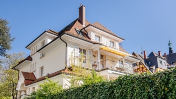 Exklusiv, stilvoll, herrschaftlich – Altbauvilla in bevorzugter Lage, 79104 Freiburg, Villa