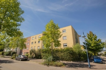 FR-Rieselfeld: Schöne Dachgeschosswohnung mit großer West-Terrasse und Aufzug, 79111 Freiburg im Breisgau, Dachgeschosswohnung