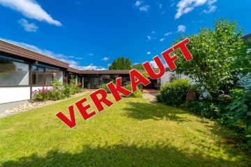 Großzügiger Atrium-Bungalow in bevorzugter Lage von Stegen, 79252 Stegen, Bungalow
