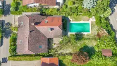 Gartenidylle, Pool und viel Platz für die ganze Familie, 79112 Freiburg-Tiengen, Einfamilienhaus