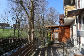 Kleines Mehrfamilienhaus in Zarten, 79199 Kirchzarten, Zweifamilienhaus