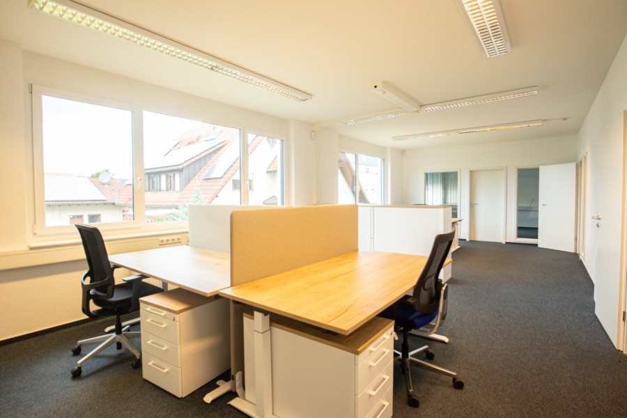 Moderne und attraktive Bürofläche in Kirchzarten - Großraumbüro