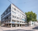 Top-Lage: Fußgängerzone vor der Tür.