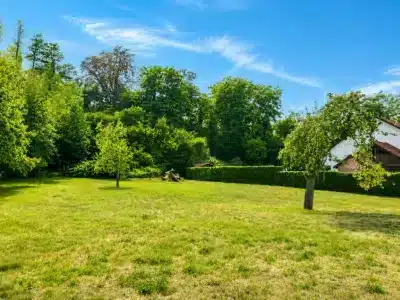 – Ihr neues Zuhause beginnt hier -Sonniges Grundstück in zentrumsnaher Lage, 79423 Heitersheim, Wohngrundstück