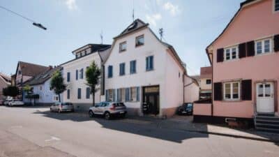 Zur Kapitalanlage: 3-Familienhaus am Rande der Altstadt, 79346 Endingen, Mehrfamilienhaus