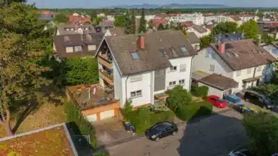 Gut geschnittene 4-Zimmer-Wohnung mit großem Gartenanteil, 79194 Gundelfingen, Etagenwohnung