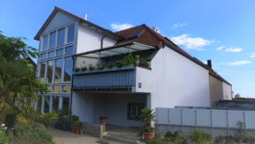 Für Kapitalanleger: Vermietete Eigentumswohnung in Burkheim, 79235 Burkheim, Etagenwohnung
